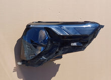 Laden Sie das Bild in den Galerie-Viewer, Frontscheinwerfer Ford Transit Courier R2X613E015AE Links Scheinwerfer Headlight SCH7471949118jr