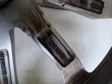 Laden Sie das Bild in den Galerie-Viewer, 1x Alufelge 18 Zoll 8.0" 5x112 40ET Glanz Silber 8W0601025 Audi A4 B9 Rim Wheel FEL6931649083jw