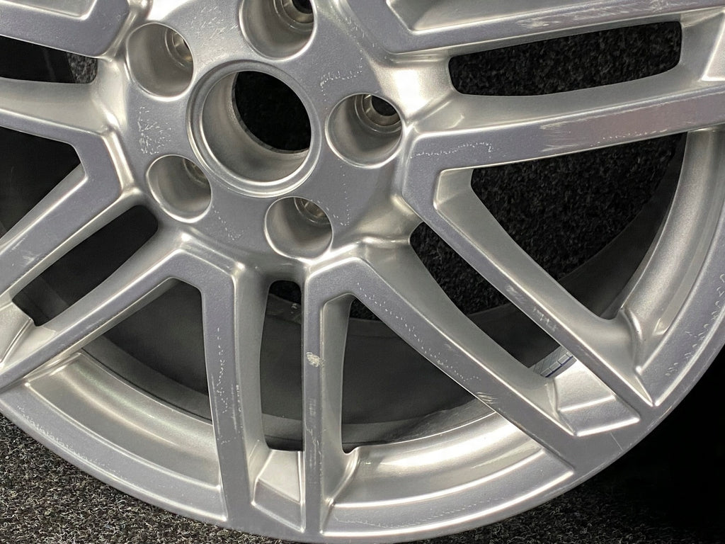 1x Alufelge 18 Zoll 8.5" 5x112 50ET Glanz Silber 8S0601025M Audi Tt Rim Wheel