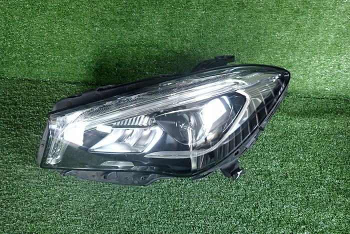 Frontscheinwerfer Mercedes-Benz Cla A1178206761 Links Scheinwerfer Headlight SCH6339031609cu