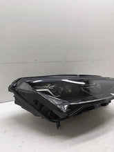 Laden Sie das Bild in den Galerie-Viewer, Frontscheinwerfer Skoda Enyaq IV 5LB941018A Rechts Scheinwerfer Headlight
