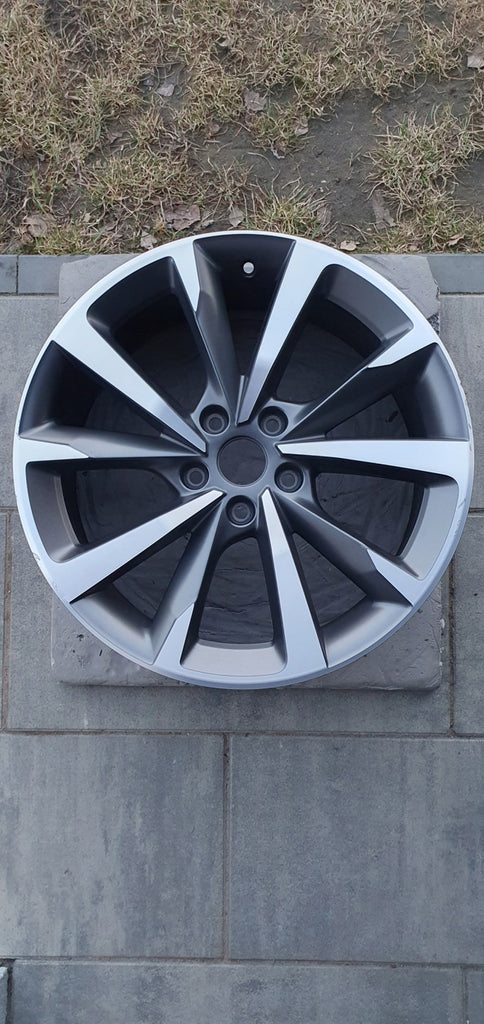1x Alufelge 18 Zoll 7.5" 5x112 46ET Matt Graphit 5FA601025E Seat Leon Rim Wheel FEL3848071287bq