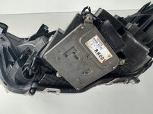 Laden Sie das Bild in den Galerie-Viewer, Frontscheinwerfer Toyota V 2456677 Rechts Scheinwerfer Headlight SCH2571847987os