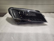 Laden Sie das Bild in den Galerie-Viewer, Frontscheinwerfer Skoda Superb 3V1941016A Xenon Rechts Scheinwerfer Headlight SCH8124537248jf