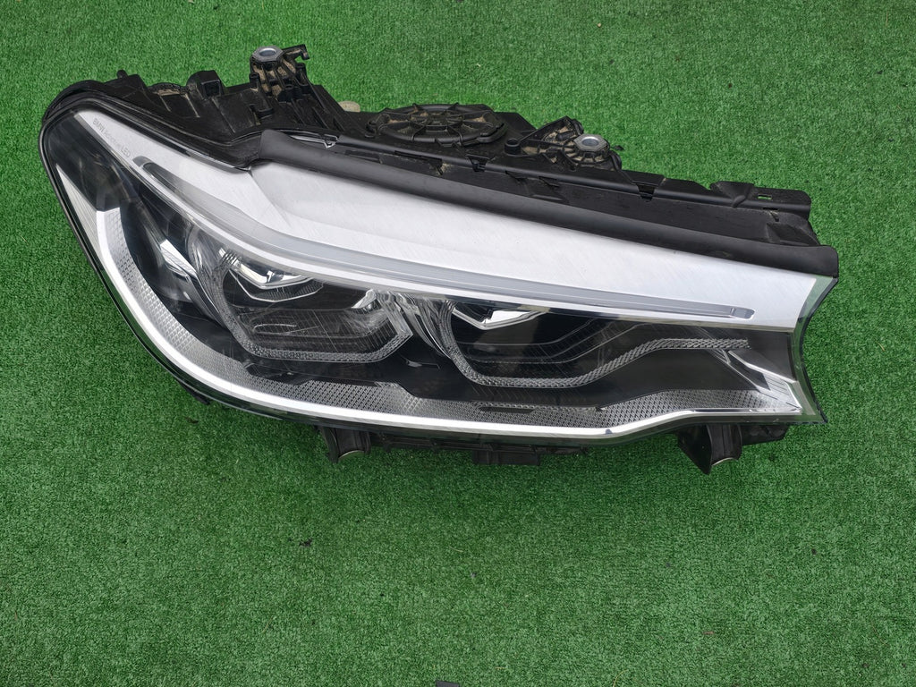 Frontscheinwerfer BMW 5 G31 G30 7439210-01 LED Rechts Scheinwerfer Headlight SCH3339112371pz
