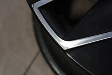 Load image into Gallery viewer, 1x Alufelge 18 Zoll 8.0" 5x112 44ET Glanz Schwarz 3V0601025 Skoda Superb Iii FEL2910362888gh
