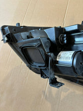 Laden Sie das Bild in den Galerie-Viewer, Frontscheinwerfer Opel Zafira C 39009021 Links Scheinwerfer Headlight SCH3383685736de