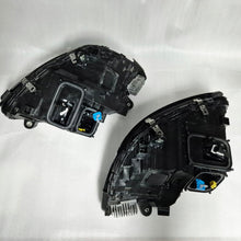 Laden Sie das Bild in den Galerie-Viewer, Frontscheinwerfer Mercedes-Benz A2059063204 Ein Satz Scheinwerfer Headlight SCH1377184767ho