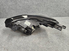Laden Sie das Bild in den Galerie-Viewer, Frontscheinwerfer Renault Captur II 260104525R LED Rechts Scheinwerfer Headlight SCH7392322779kt