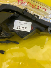 Load image into Gallery viewer, Frontscheinwerfer Citroën C-Crosser 89318045 Xenon Links Scheinwerfer Headlight