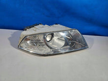 Laden Sie das Bild in den Galerie-Viewer, Frontscheinwerfer Skoda Octavia II 103419012607 Xenon Rechts Headlight SCH2624302470bp