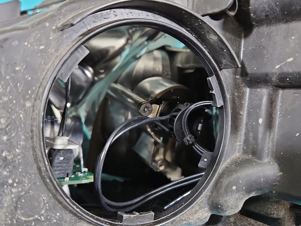 Frontscheinwerfer Mercedes-Benz C207 A207 A2078200259 Xenon Rechts Headlight SCH1060059788xy