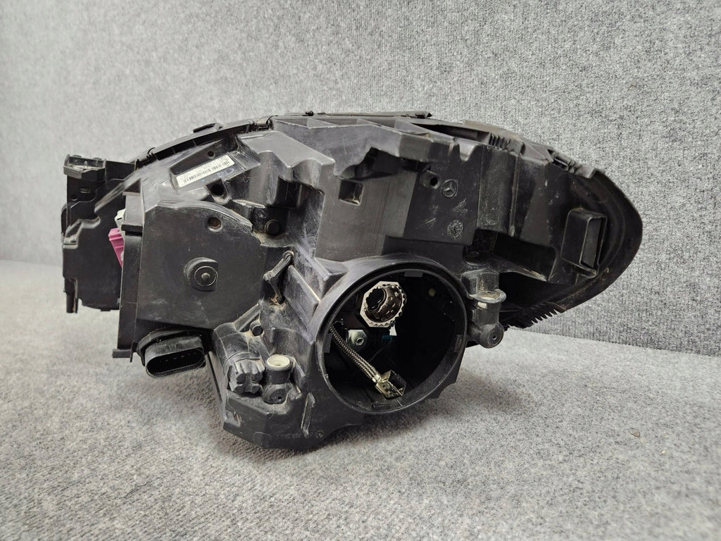 Frontscheinwerfer Mercedes-Benz W246 A2468201661 030127127200 Xenon Rechts SCH9029967737th