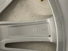 Load image into Gallery viewer, 1x Alufelge 17 Zoll 7.0" 5x108 40 5ET Glanz Silber 31471309 Volvo V60 S60 FEL9048122048ia
