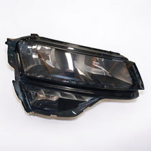 Laden Sie das Bild in den Galerie-Viewer, Frontscheinwerfer Audi Karoq 57B941016A Halogen Rechts Scheinwerfer Headlight