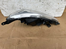 Laden Sie das Bild in den Galerie-Viewer, Frontscheinwerfer Mitsubishi Space W Star FALSE Scheinwerfer Headlight SCH9666422929px