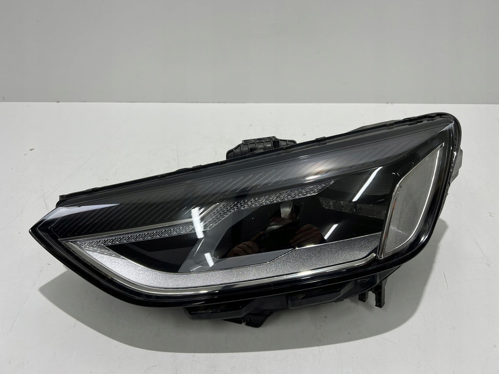 Frontscheinwerfer Audi A4 8W0941011 LED Ein Stück (Rechts oder Links) Headlight