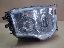 Laden Sie das Bild in den Galerie-Viewer, Frontscheinwerfer Mercedes-Benz A9608201839 Links Scheinwerfer Headlight SCH8037933089hs