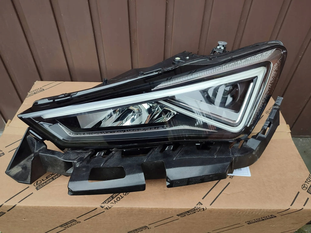 Frontscheinwerfer Seat Tarraco 5FJ941007G 90143460 Full LED Links Headlight