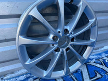 Load image into Gallery viewer, 1x Alufelge 17 Zoll 1774010300 Mercedes-Benz W177 Rim Wheel