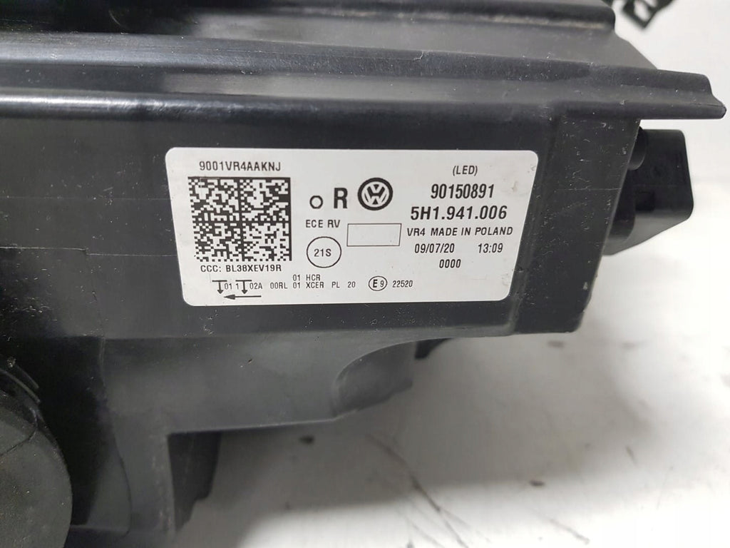 Frontscheinwerfer VW Golf VIII 5H1941005 5H1941006 LED Ein Satz Headlight SCH3270095106ei