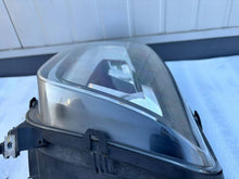 Laden Sie das Bild in den Galerie-Viewer, Frontscheinwerfer VW Amarok 2H3941031 Xenon Links Scheinwerfer Headlight SCH8209749656ee