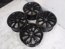Laden Sie das Bild in den Galerie-Viewer, 4x Alufelge 19 Zoll 9.0" 5x112 33ET Glanz Silber 4H0601025BG Audi A5 A4 I FEL3440033892lv