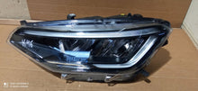 Laden Sie das Bild in den Galerie-Viewer, Frontscheinwerfer VW Taigo 2G7941005A LED Links Scheinwerfer Headlight