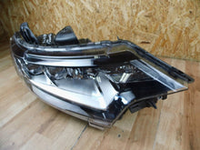 Laden Sie das Bild in den Galerie-Viewer, Frontscheinwerfer Mitsubishi Outlander I 8301C8-64 LED Rechts Headlight