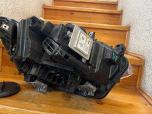 Laden Sie das Bild in den Galerie-Viewer, Frontscheinwerfer BMW 1 F21 F20 722967710 Xenon Links Scheinwerfer Headlight