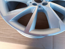 Load image into Gallery viewer, 1x Alufelge 19 Zoll 9.0&quot; 5x120 42ET 6854678 BMW Rim Wheel