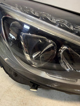 Laden Sie das Bild in den Galerie-Viewer, Frontscheinwerfer Mercedes-Benz W205 A2059067403 85122000 LED Rechts Headlight SCH9111173196ai