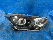 Laden Sie das Bild in den Galerie-Viewer, Frontscheinwerfer Toyota 4 Yaris Rechts Scheinwerfer Headlight
