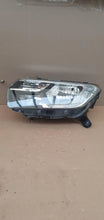 Laden Sie das Bild in den Galerie-Viewer, Frontscheinwerfer Dacia Sandero II 260609154R Links Scheinwerfer Headlight SCH8954082710re