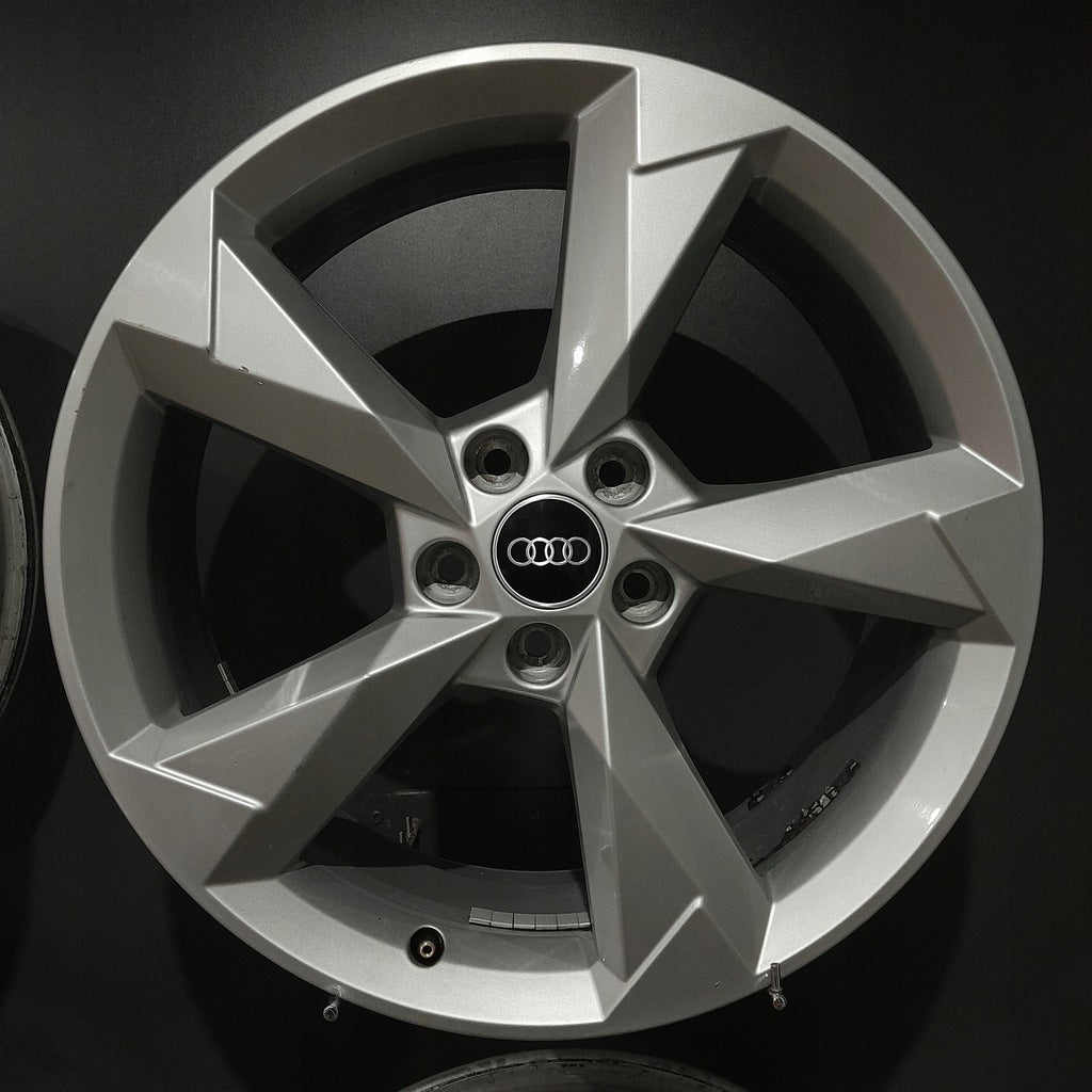 4x Alufelge 19 Zoll 7.0" 5x112 43ET Glanz Silber 83A601025N Audi Q3 Rim Wheel FEL2218374649ln