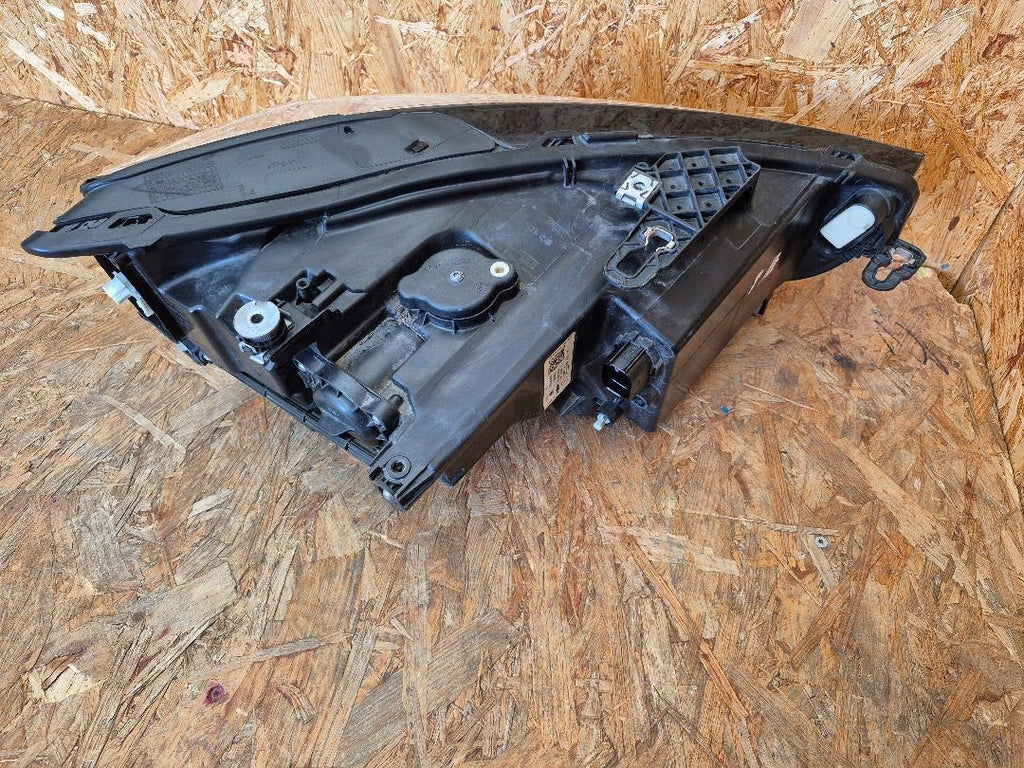 Frontscheinwerfer Seat Leon 5FB941007G LED Ein Stück (Rechts oder Links)