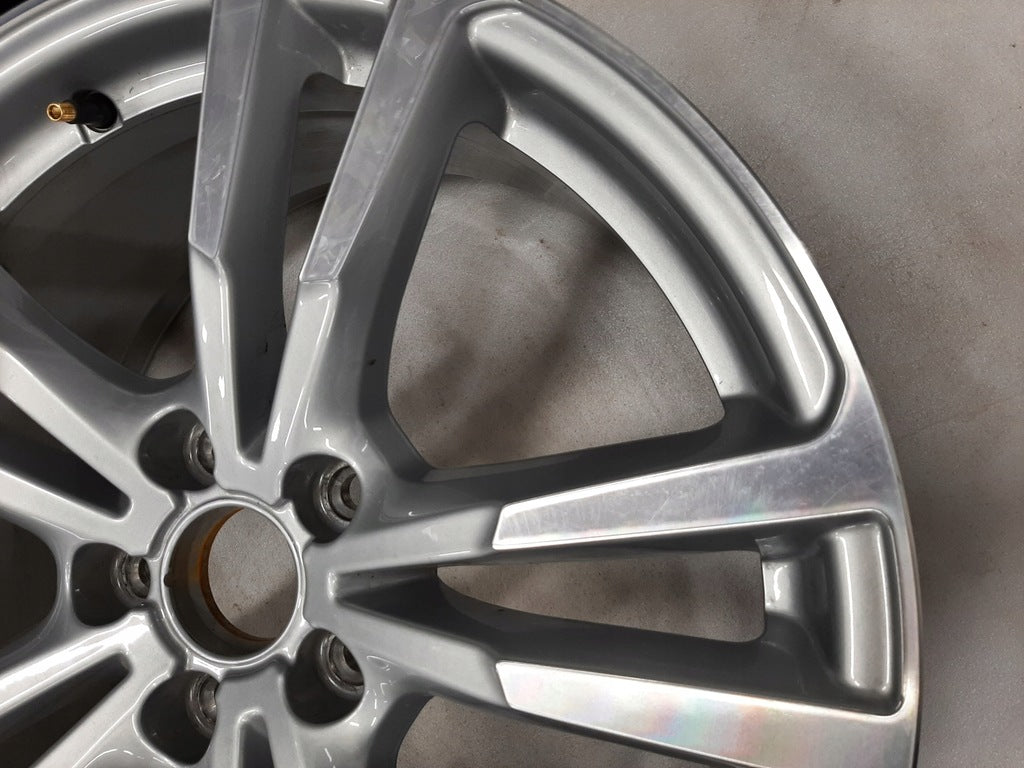 1x Alufelge 18 Zoll 8.0" 5x112 46ET Glanz Silber 8V0601025BC Audi A3 Rim Wheel FEL5930202284xt
