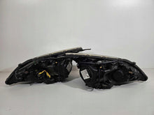 Laden Sie das Bild in den Galerie-Viewer, Frontscheinwerfer Honda Cr-V Crv III 103419012232 Xenon Ein Satz Headlight SCH4466327495pk