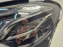 Load image into Gallery viewer, Frontscheinwerfer Mercedes-Benz W213 A2139067506 LED Rechts oder Links SCH1751667220xs