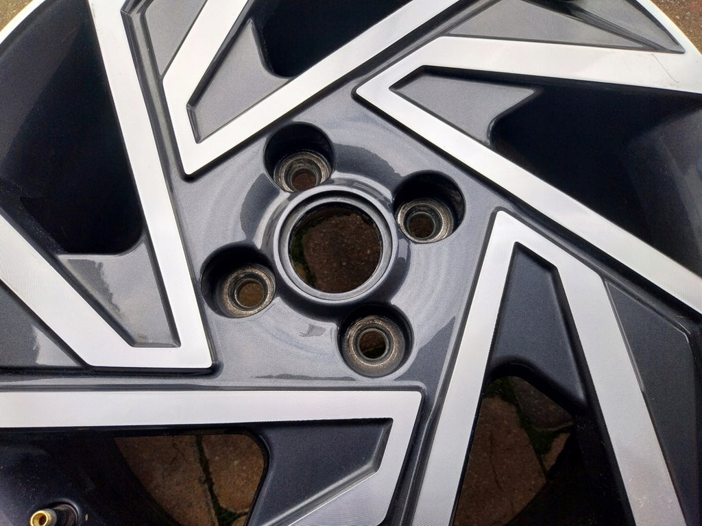 1x Alufelge 16 Zoll 6.0" 4x100 50ET Graphit 52910Q0230 Hyundai I20 Iii Rim Wheel FEL6777845796fl