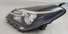 Laden Sie das Bild in den Galerie-Viewer, Frontscheinwerfer Toyota Yaris Links Scheinwerfer Headlight
