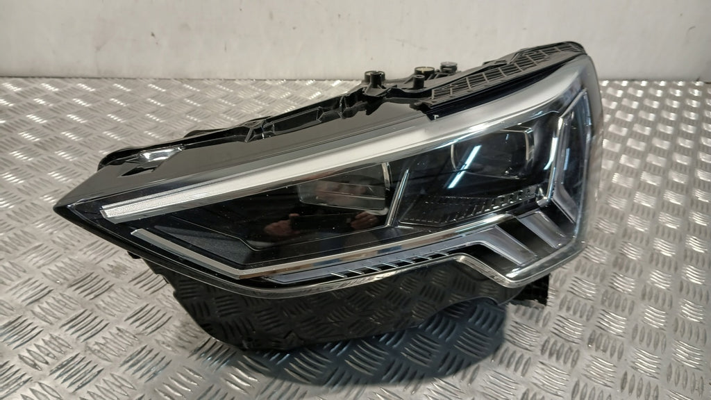 Frontscheinwerfer Audi Q3 83A941033 LED Links Scheinwerfer Headlight SCH1890891098ea