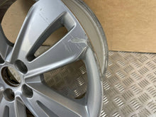 Load image into Gallery viewer, 1x Alufelge 17 Zoll 7.0" 5x114.3 48 5ET Glanz Silber 52910-F1220 Kia Sportage FEL1341089687dz