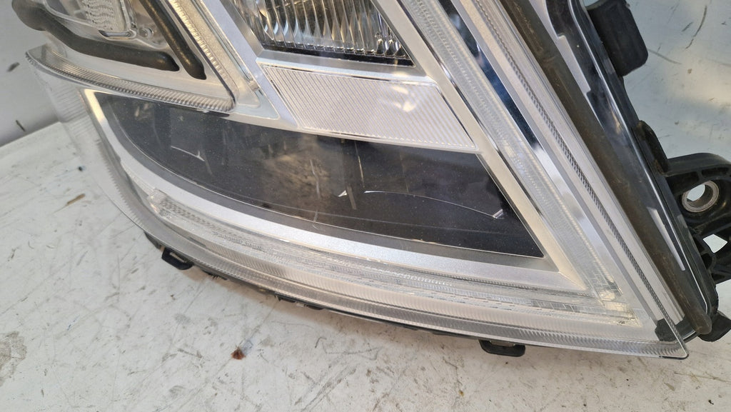 Frontscheinwerfer Volvo 23752678 Rechts Scheinwerfer Headlight SCH8342982705dn