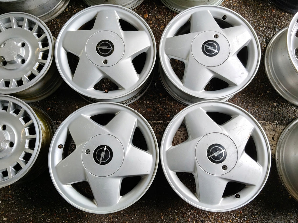 4x Alufelge 15 Zoll 6.0" 4x100 49ET Glanz Silber Opel Rim Wheel FEL2114495540bx