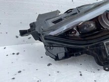 Laden Sie das Bild in den Galerie-Viewer, Frontscheinwerfer Mazda 3 Bp BCJH-51040 Full LED Links Scheinwerfer Headlight SCH7753615512wi