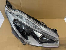 Laden Sie das Bild in den Galerie-Viewer, Frontscheinwerfer Peugeot 208 90068513 LED Rechts Scheinwerfer Headlight SCH6770598590nd