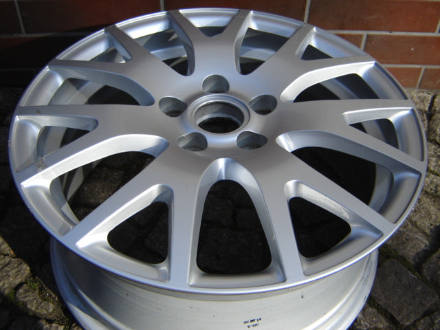 1x Alufelge 17 Zoll 7.5" 5x112 56ET Glanz Silber 8P0601025AB Audi A3 Rim Wheel