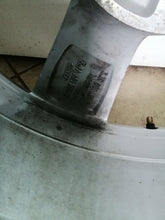 Load image into Gallery viewer, 1x Alufelge 17 Zoll 7.0" 5x100 46ET 5JA601025C Skoda Fabia Rim Wheel FEL8453490139zc
