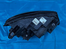 Laden Sie das Bild in den Galerie-Viewer, Frontscheinwerfer Mercedes-Benz Gla A1569062300 Links Scheinwerfer Headlight SCH5999070769un